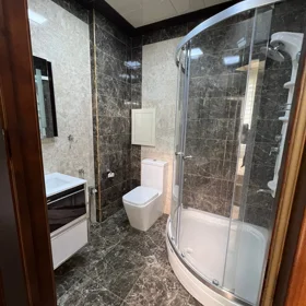 In Baku 110.0 m² apartment is for rent - Image 10