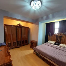 In Baku 200.0 m² apartment is for rent - Image 8