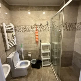 In Khirdalan 65.0 m² apartment is for sale - Image 8