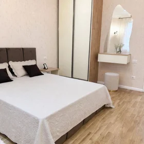 In Baku 63.0 m² apartment is for sale - Image 6