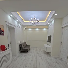 In Baku 140.0 m² apartment is for rent - Image 6