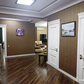 In Baku 175.0 m² apartment is for rent - Image 5