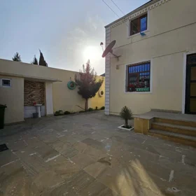In nan 160.0 m² house with 4.0 rooms is for sale - Image 9