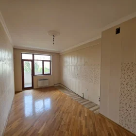 In Baku 158.0 m² apartment is for sale - Image 2