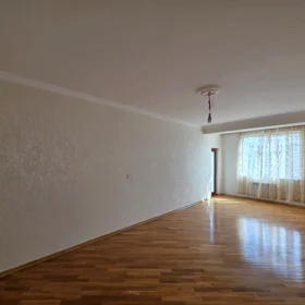 In Baku 158.0 m² apartment is for sale - Image 5