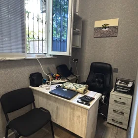 In Xətai rayonu 100.0 m² commercial is for rent - Image 2