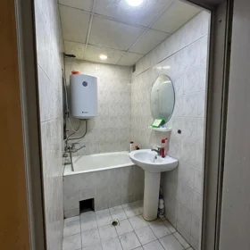 In Baku 100.0 m² apartment is for rent - Image 9