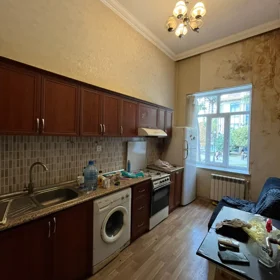 In Baku 60.0 m² apartment is for rent - Image 8
