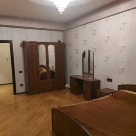 In Baku 80.0 m² apartment is for rent - Image 5