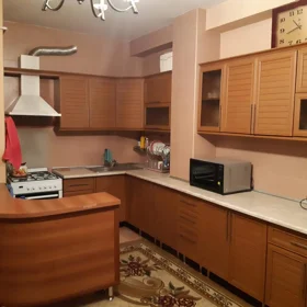 In Baku 130.0 m² apartment is for rent - Image 2