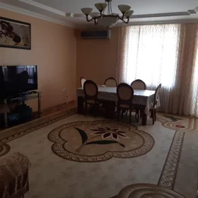 In Baku 130.0 m² apartment is for rent - Image 4