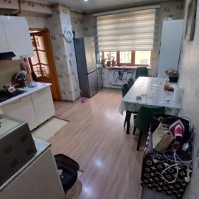 In Khirdalan 70.0 m² apartment is for sale - Image 7