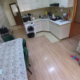In Khirdalan 70.0 m² apartment is for sale - Image 10