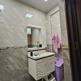 In Baku 81.0 m² apartment is for sale - Image 2