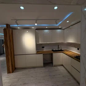 In Baku 115.0 m² apartment is for sale - Image 2