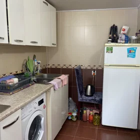 In Baku 100.0 m² house with 3.0 rooms is for sale - Image 6