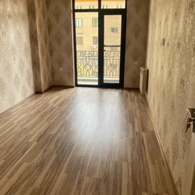 In Baku 70.0 m² apartment is for rent - Image 3