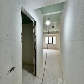 In Baku 170.0 m² apartment is for sale - Image 10