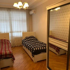 In Baku 95.0 m² apartment is for rent - Image 8