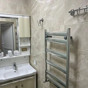 In Baku 95.0 m² apartment is for rent - Image 10