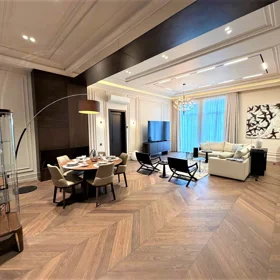 In Səbail rayonu 200.0 m² apartment is for sale - Image 3