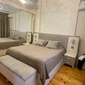 In Baku 220.0 m² house with 5.0 rooms is for sale - Image 5