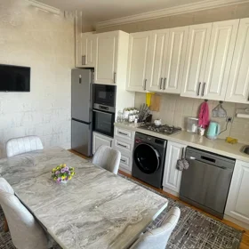 In Baku 220.0 m² house with 5.0 rooms is for sale - Image 10