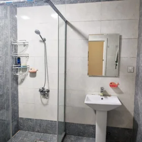 In Sumgayit 65.0 m² apartment is for rent - Image 5