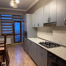 In Baku 100.0 m² apartment is for sale - Image 2