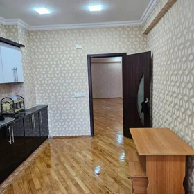 In Baku 138.0 m² apartment is for sale - Image 10