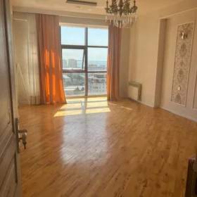 In Baku 75.0 m² apartment is for rent - Image 3