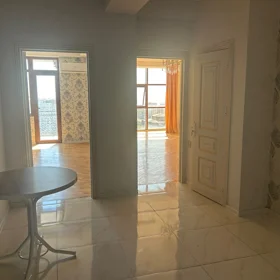 In Baku 75.0 m² apartment is for rent - Image 10