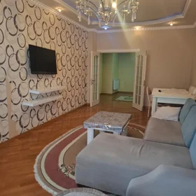 In Baku 125.0 m² apartment is for rent - Image 3
