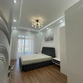 In Baku 140.0 m² apartment is for rent - Image 2