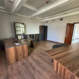 In Baku 1400.0 m² commercial is for rent - Image 7