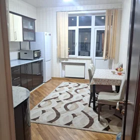 In Baku 120.0 m² apartment is for sale - Image 9