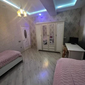 In Baku 148.0 m² apartment is for rent - Image 8
