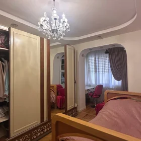 In Binəqədi rayonu 125.0 m² apartment is for sale - Image 9