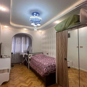 In Binəqədi rayonu 125.0 m² apartment is for sale - Image 10
