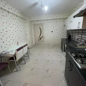 In Baku 100.0 m² apartment is for rent - Image 3