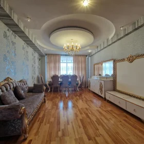 In Baku 150.0 m² apartment is for rent - Image 4