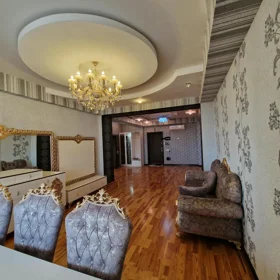 In Baku 150.0 m² apartment is for rent - Image 5