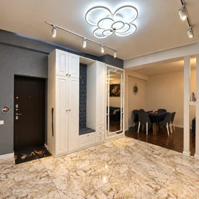 In Baku nan m² apartment is for sale - Image 8