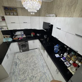 In Baku 70.0 m² apartment is for sale - Image 7