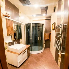 In Baku 140.0 m² apartment is for rent - Image 2