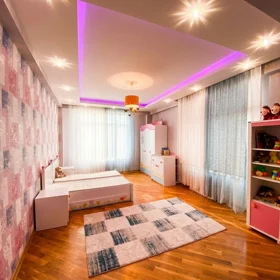 In Baku 140.0 m² apartment is for rent - Image 6