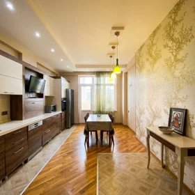 In Baku 140.0 m² apartment is for rent - Image 10