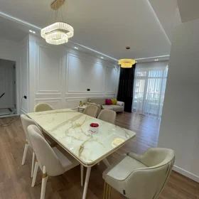In Baku 150.0 m² apartment is for rent - Image 3
