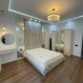 In Baku 150.0 m² apartment is for rent - Image 9