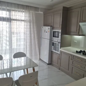 In Baku 148.0 m² apartment is for rent - Image 8